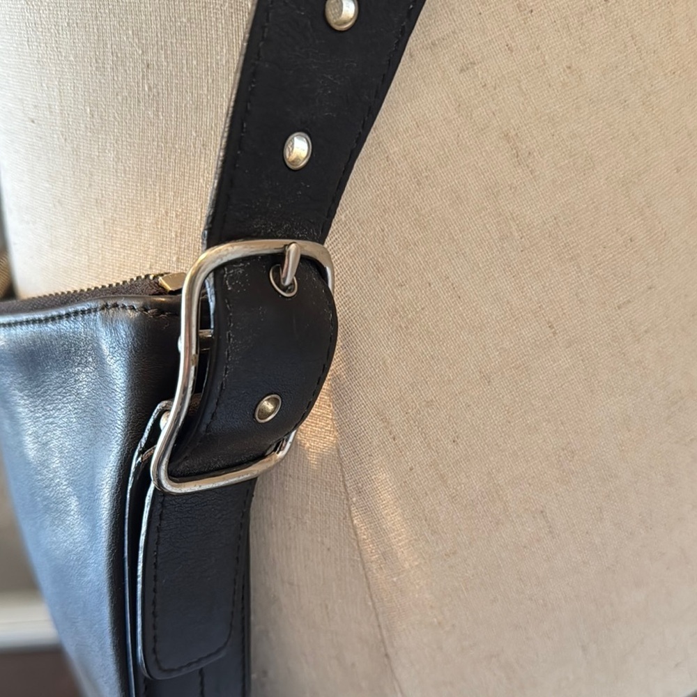 Coach vintage black leather crossbody - Picture 5 of 14